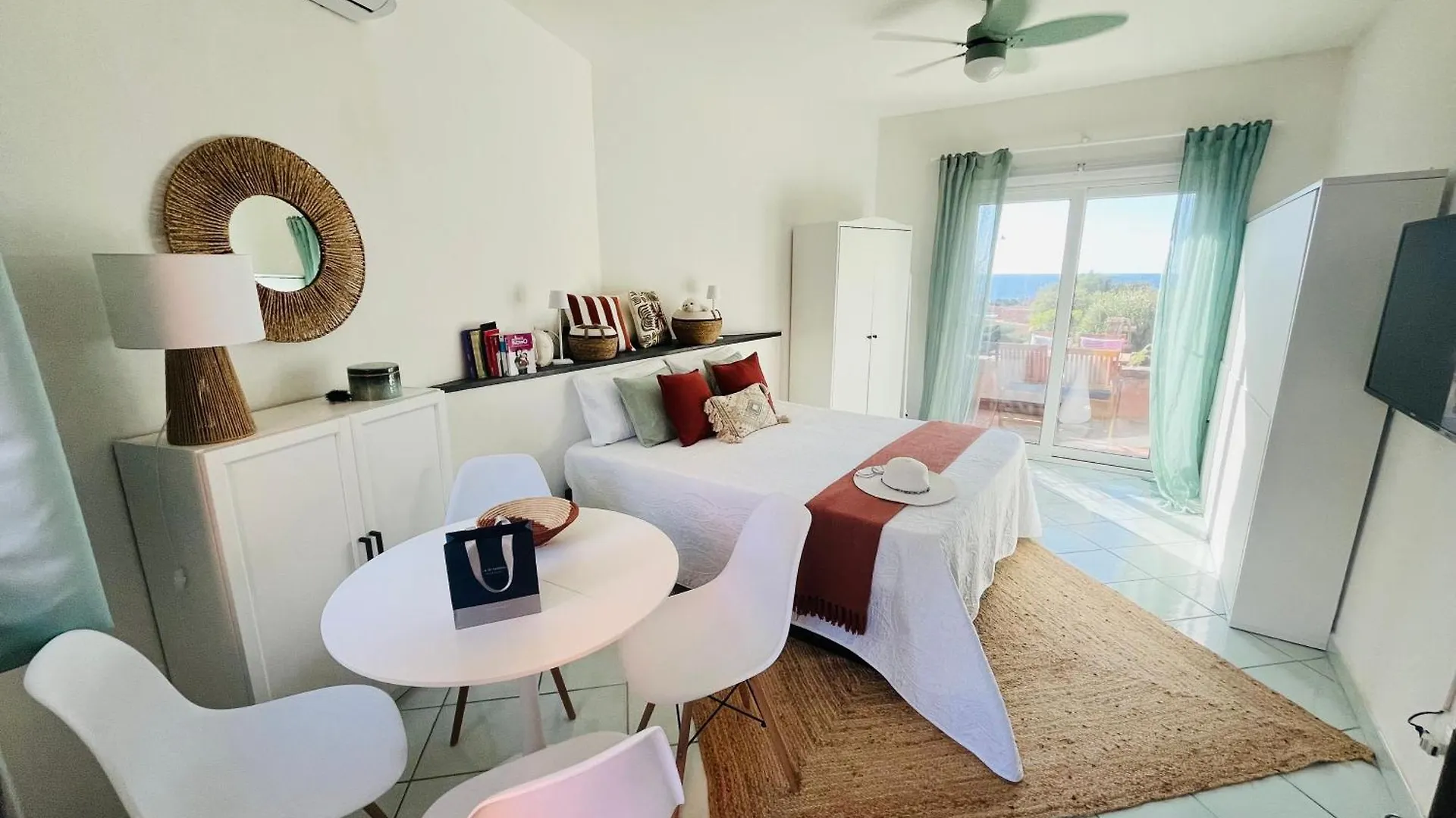 Cala De Mar - Appartamento Vista Mare Sardegna Trinità dʼAgultu Italia